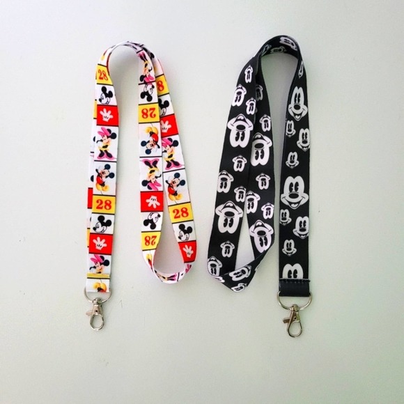 J7. Walt Disney World Mickey and Minnie One Size Combo WB1 Lanyard & Metal Clip - Picture 1 of 12